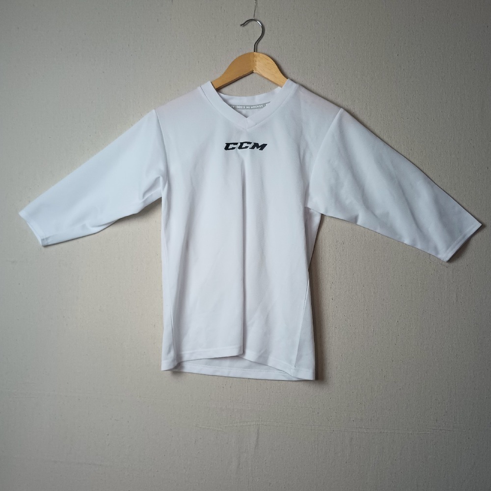 CCM‎ Hockey Base Layer Top Long Sleeve V Neck White Undershirt Size Youth XS O